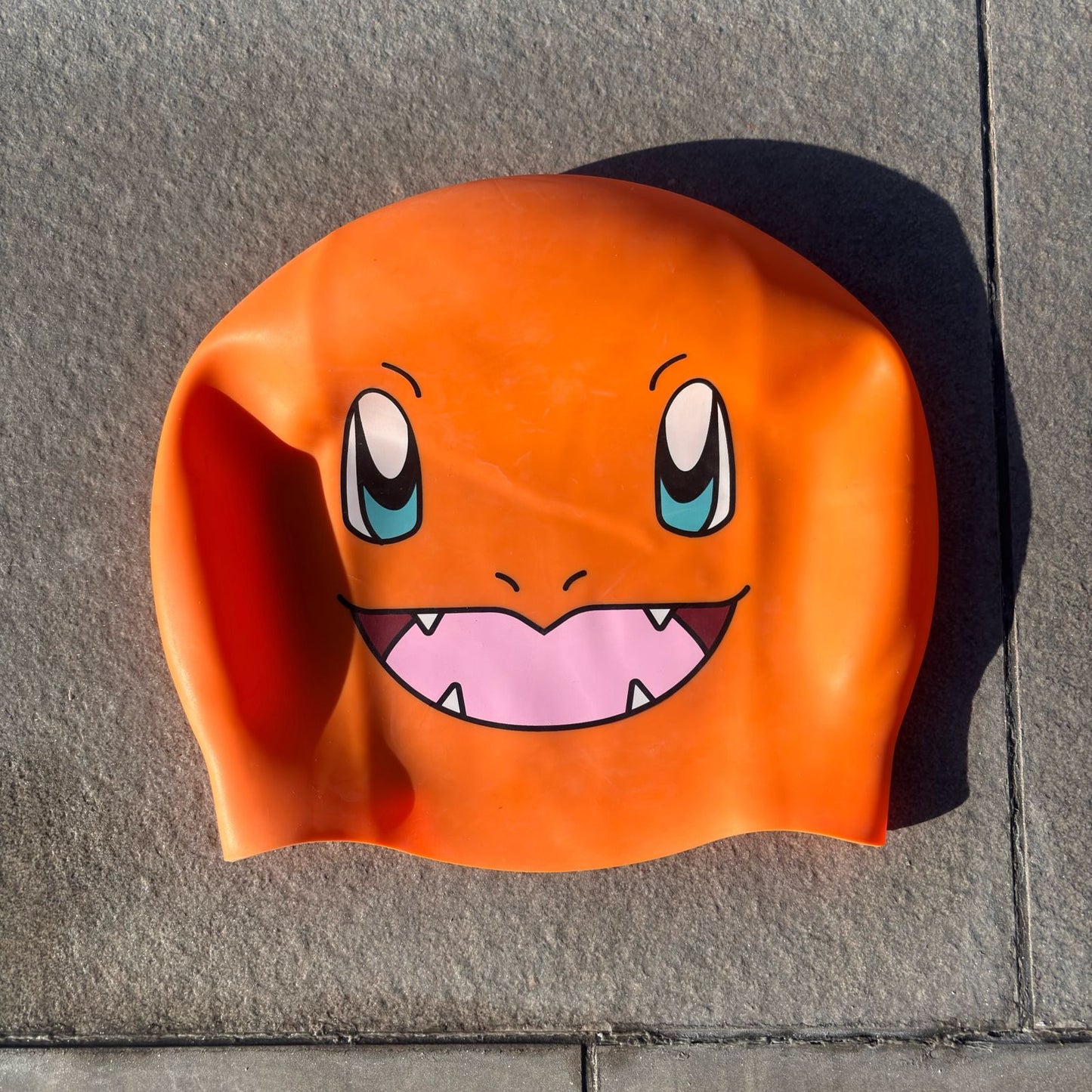 GORRO CHARMADER AKUADOM